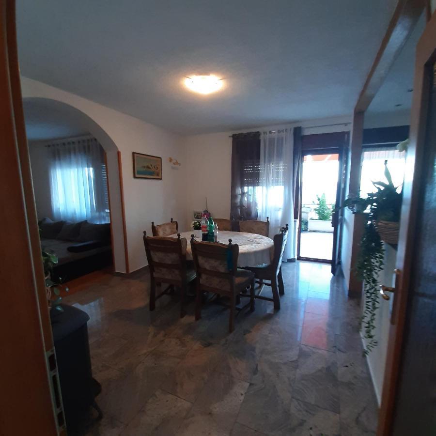 Apartman Nora Omiš Dış mekan fotoğraf