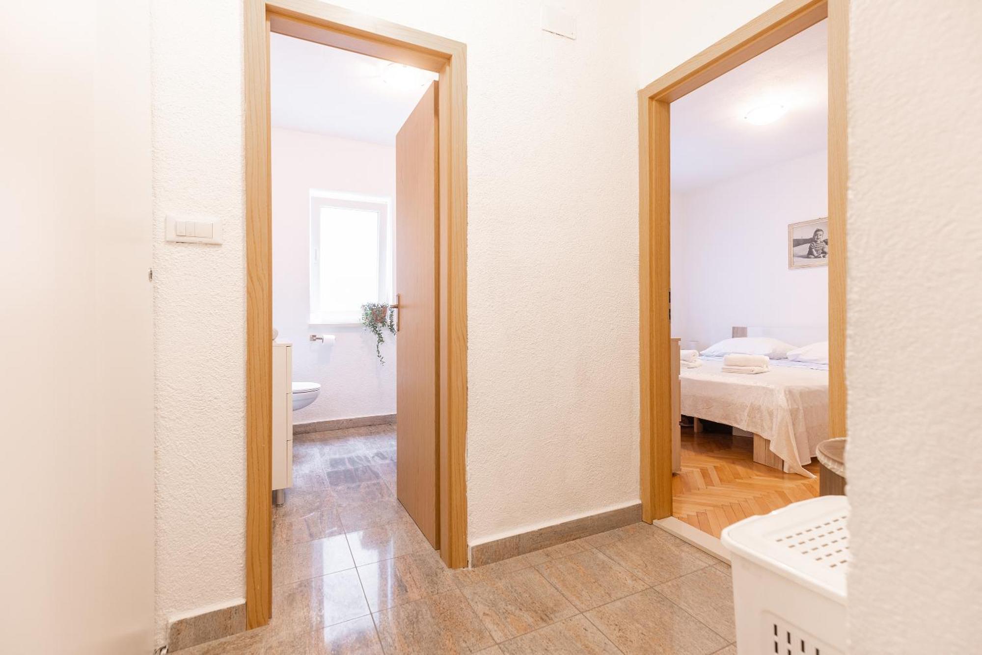 Apartman Nora Omiš Dış mekan fotoğraf