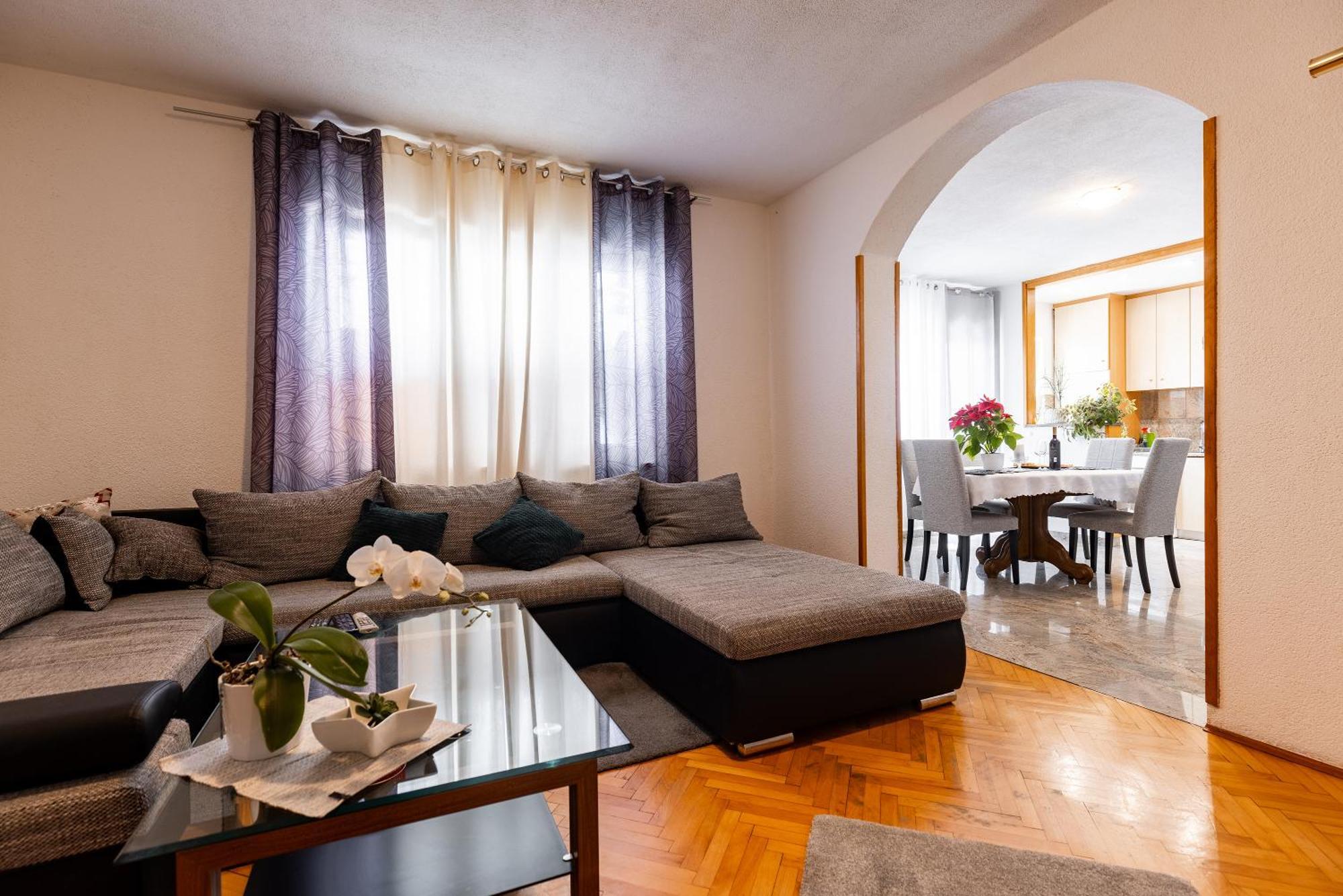 Apartman Nora Omiš Dış mekan fotoğraf