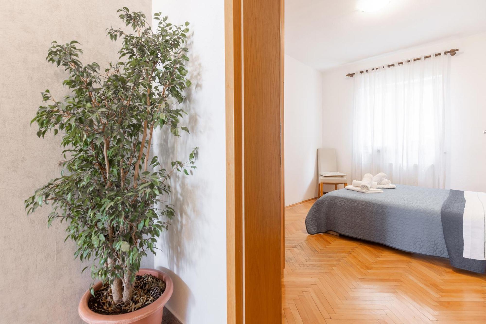 Apartman Nora Omiš Dış mekan fotoğraf