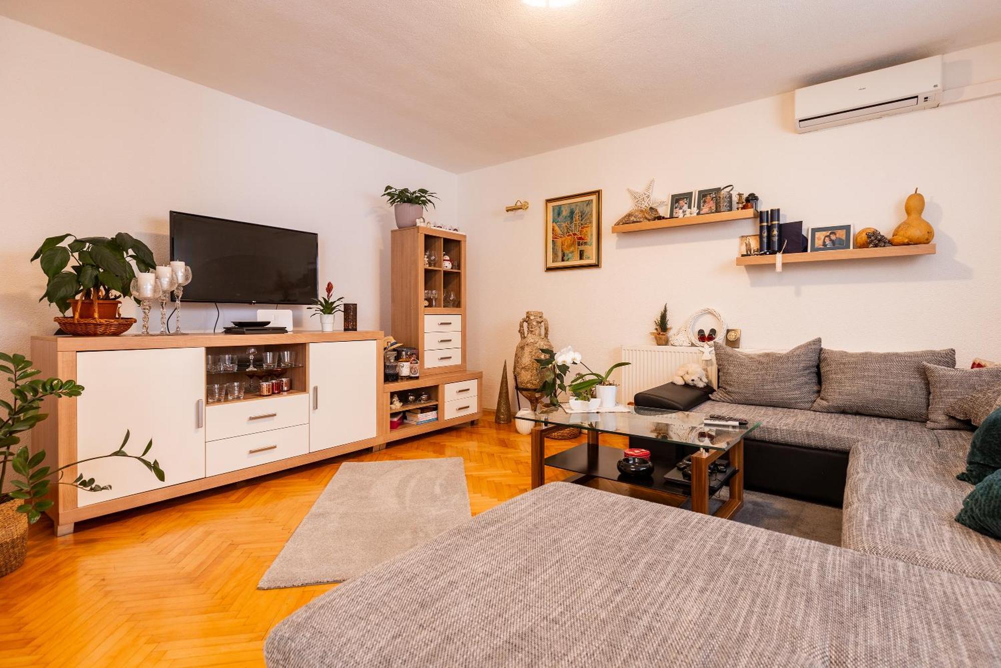 Apartman Nora Omiš Dış mekan fotoğraf